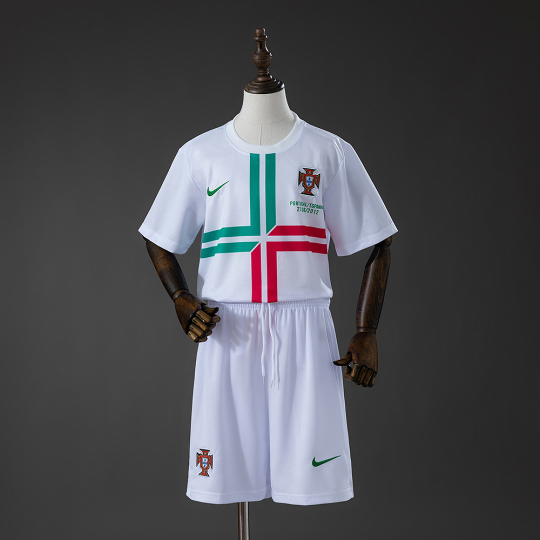 Portugal 2012 Away Retro Kids Kit Jersey SIZE 16-28 3