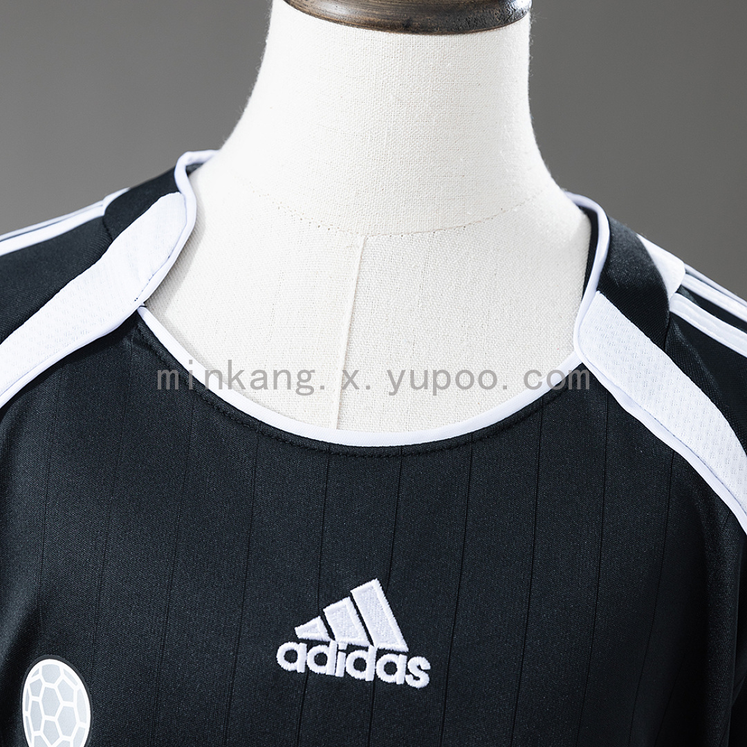 Real Madrid 06/07 Third Away Retro Kids Kit Jersey SIZE 16-28 11