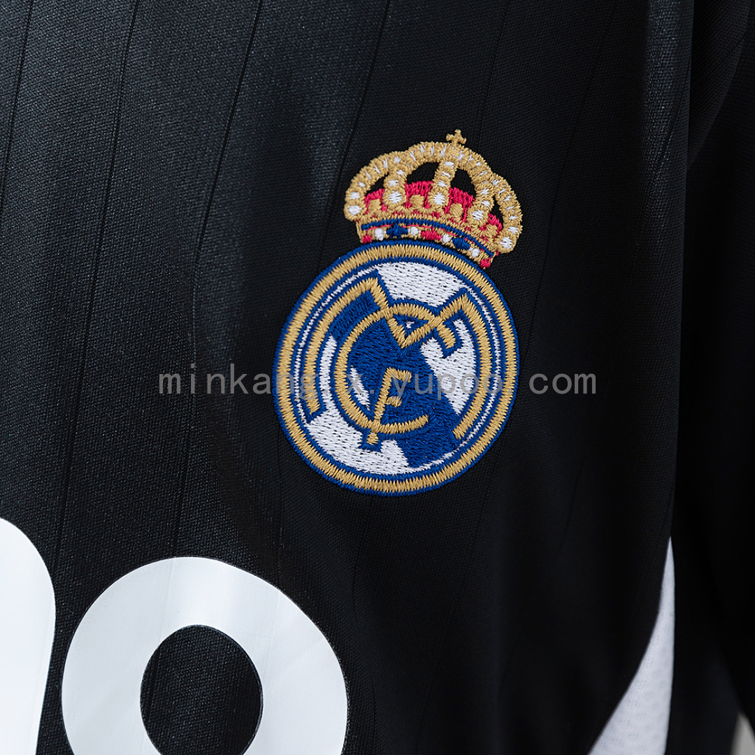 Real Madrid 06/07 Third Away Retro Kids Kit Jersey SIZE 16-28 8