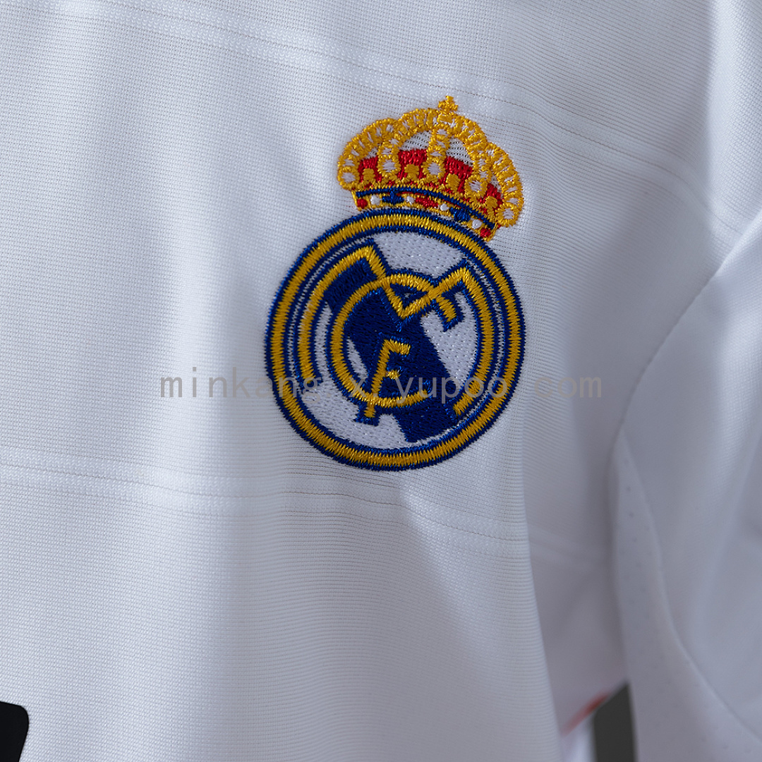 Real Madrid 13/14 Home Retro Kids Kit Jersey Size 16-28 9