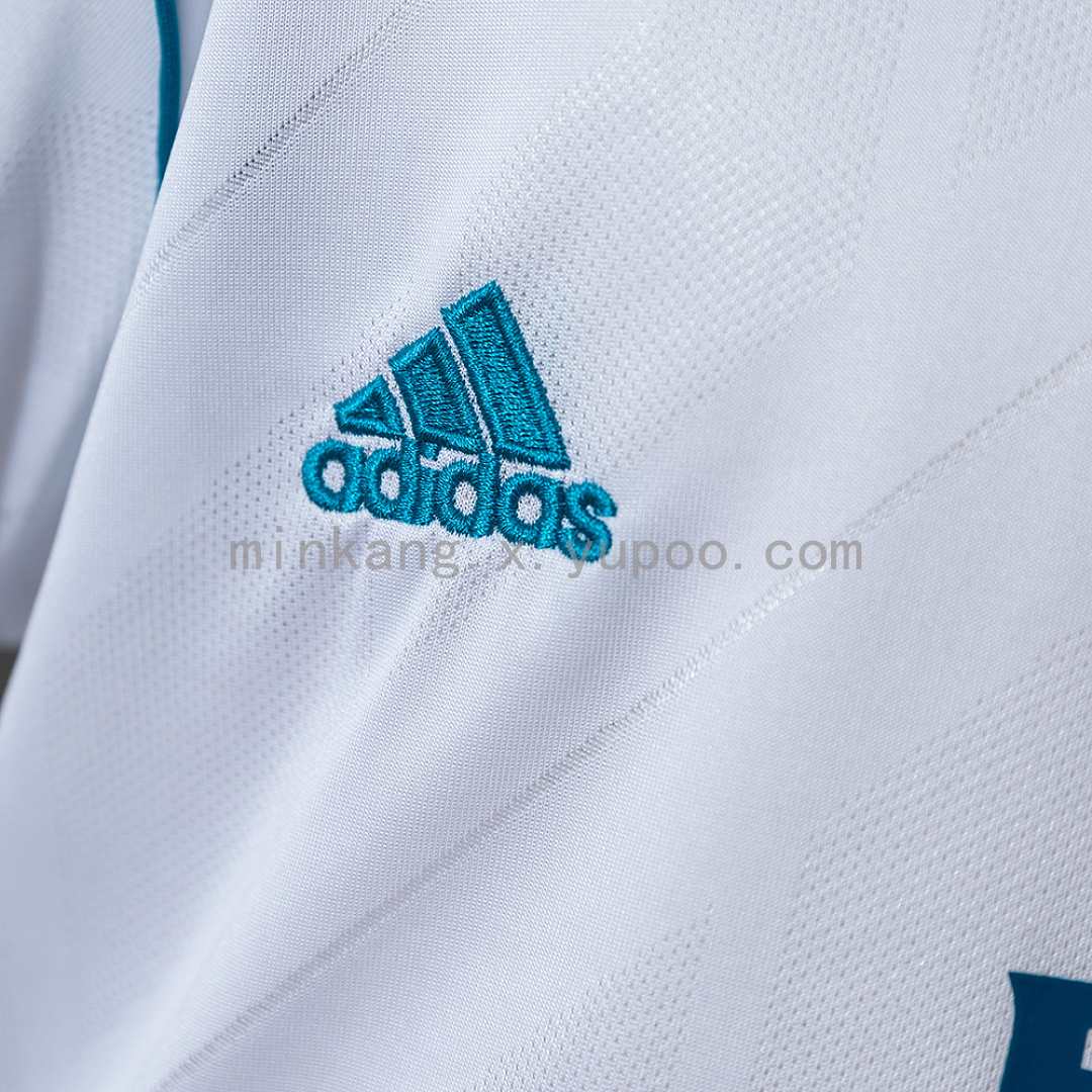 Real Madrid 17/18 Home Retro Kids Kit Jersey Size 16-28 7