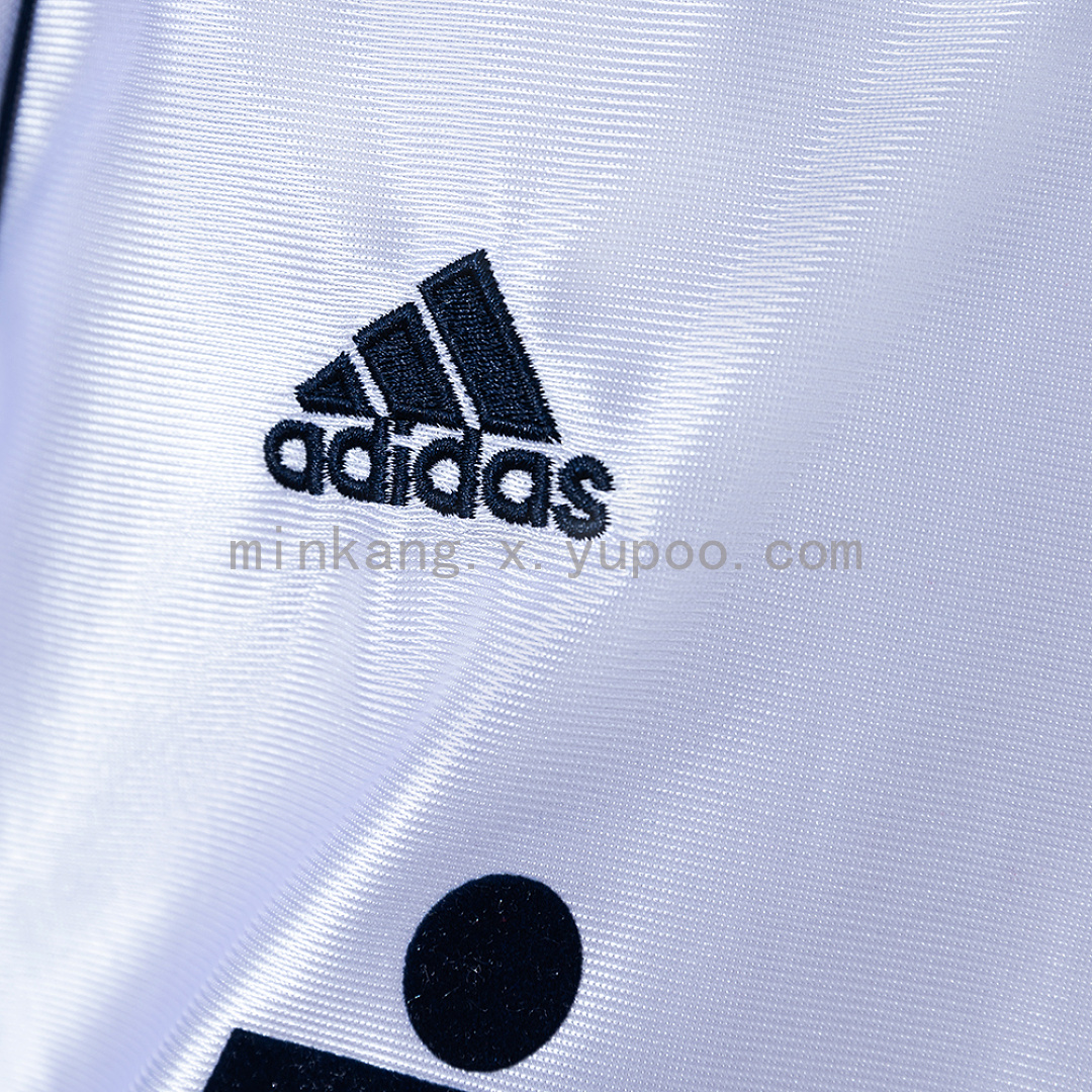 Real Madrid 98/00 Home Retro Kids Kit Jersey SIZE 16-28 7
