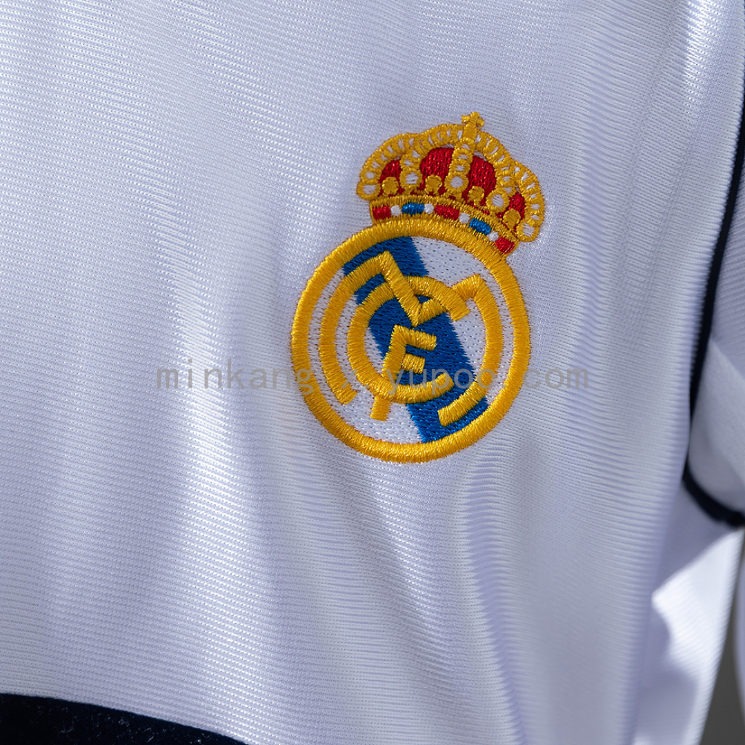 Real Madrid 98/00 Home Retro Kids Kit Jersey SIZE 16-28 8