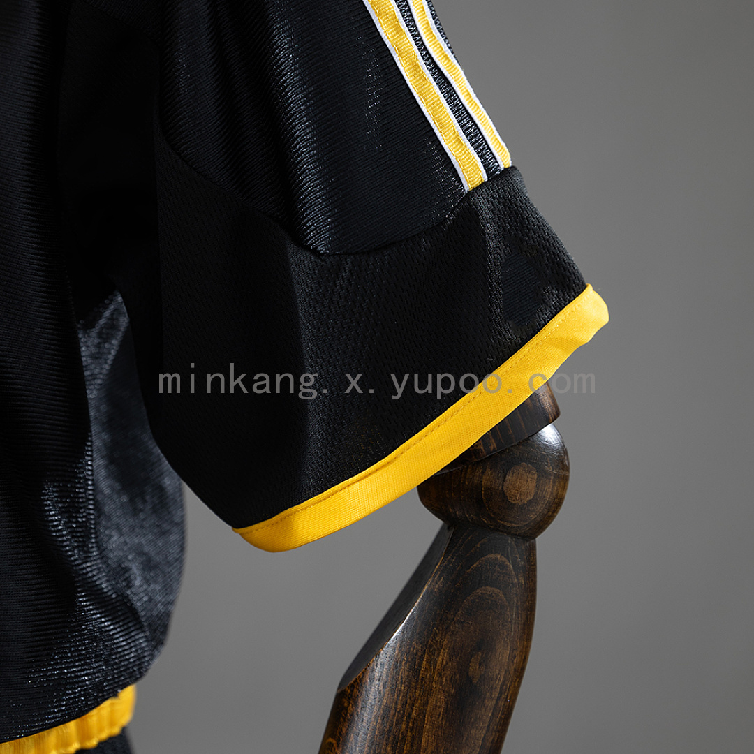 Real Madrid 99/01 Away Retro Kids Kit Jersey Size 16-28 6