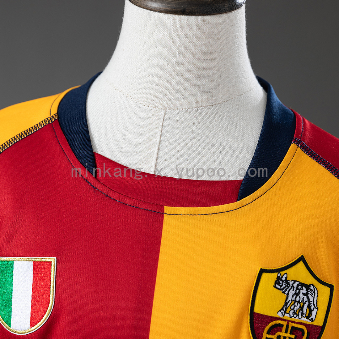 Roma 00/01 Champion Edition Retro Kids Kit Jersey SIZE 16-28 10