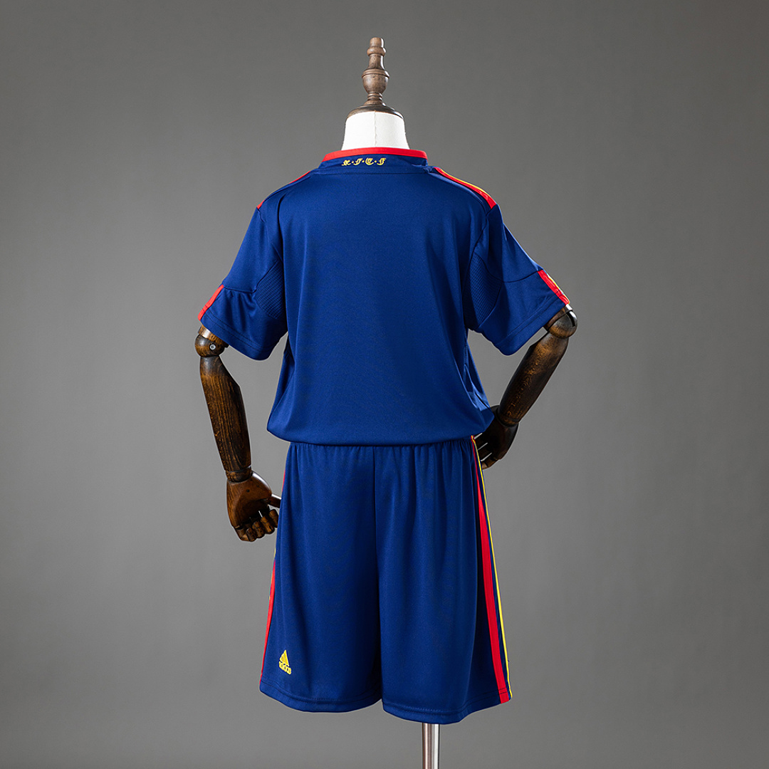 Spain 2010 Away Retro Kids Kit Jersey SIZE 16-28 2