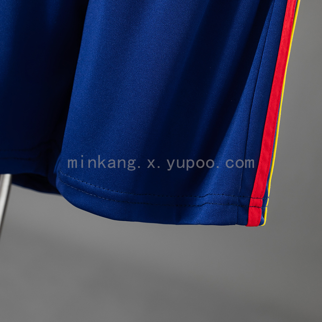 Spain 2010 Away Retro Kids Kit Jersey SIZE 16-28 4