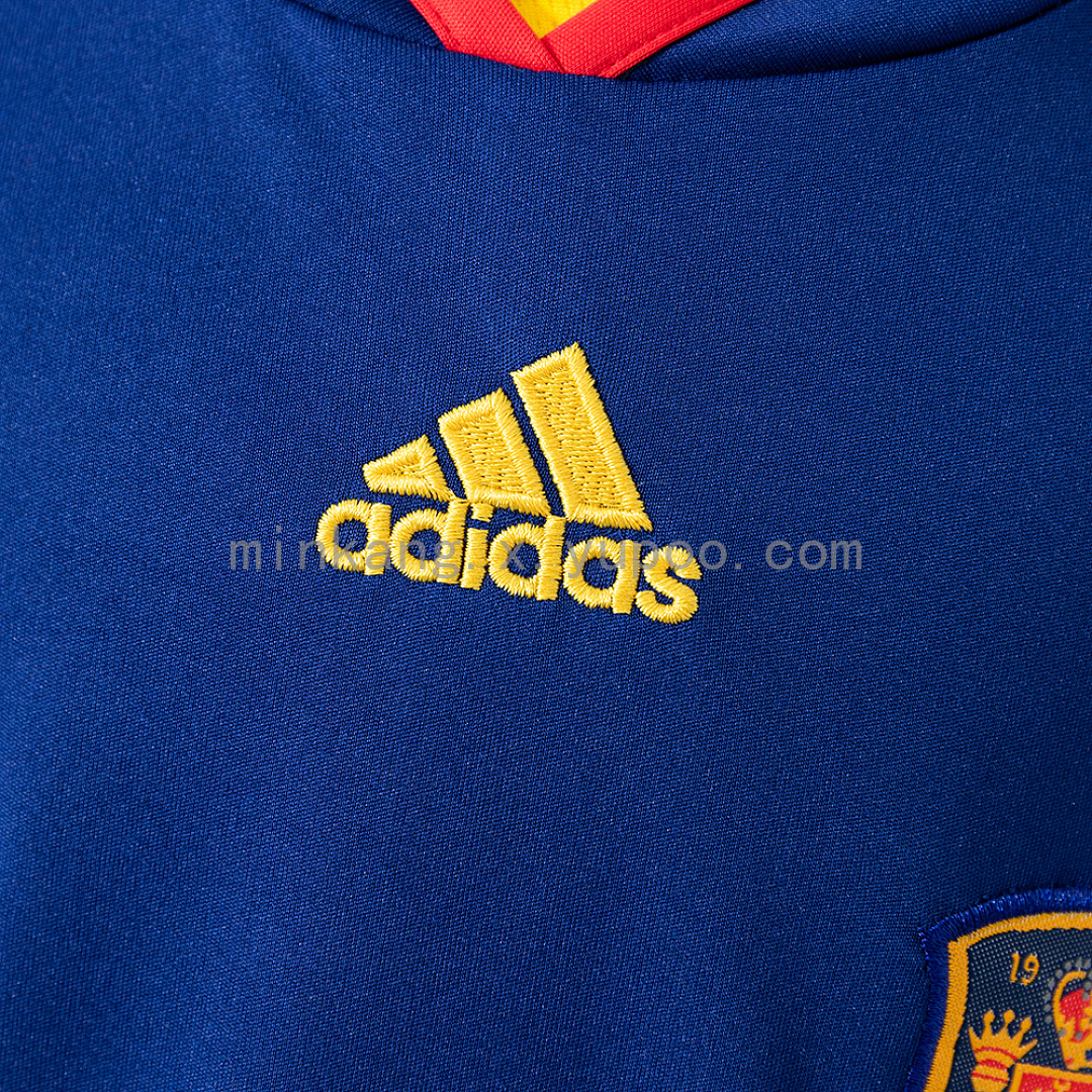 Spain 2010 Away Retro Kids Kit Jersey SIZE 16-28 8