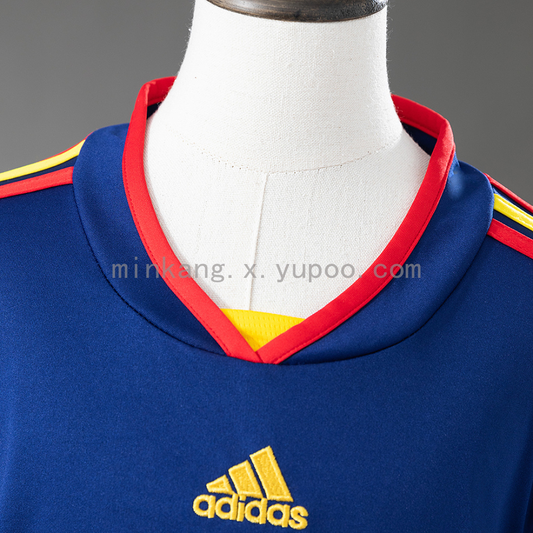 Spain 2010 Away Retro Kids Kit Jersey SIZE 16-28 9