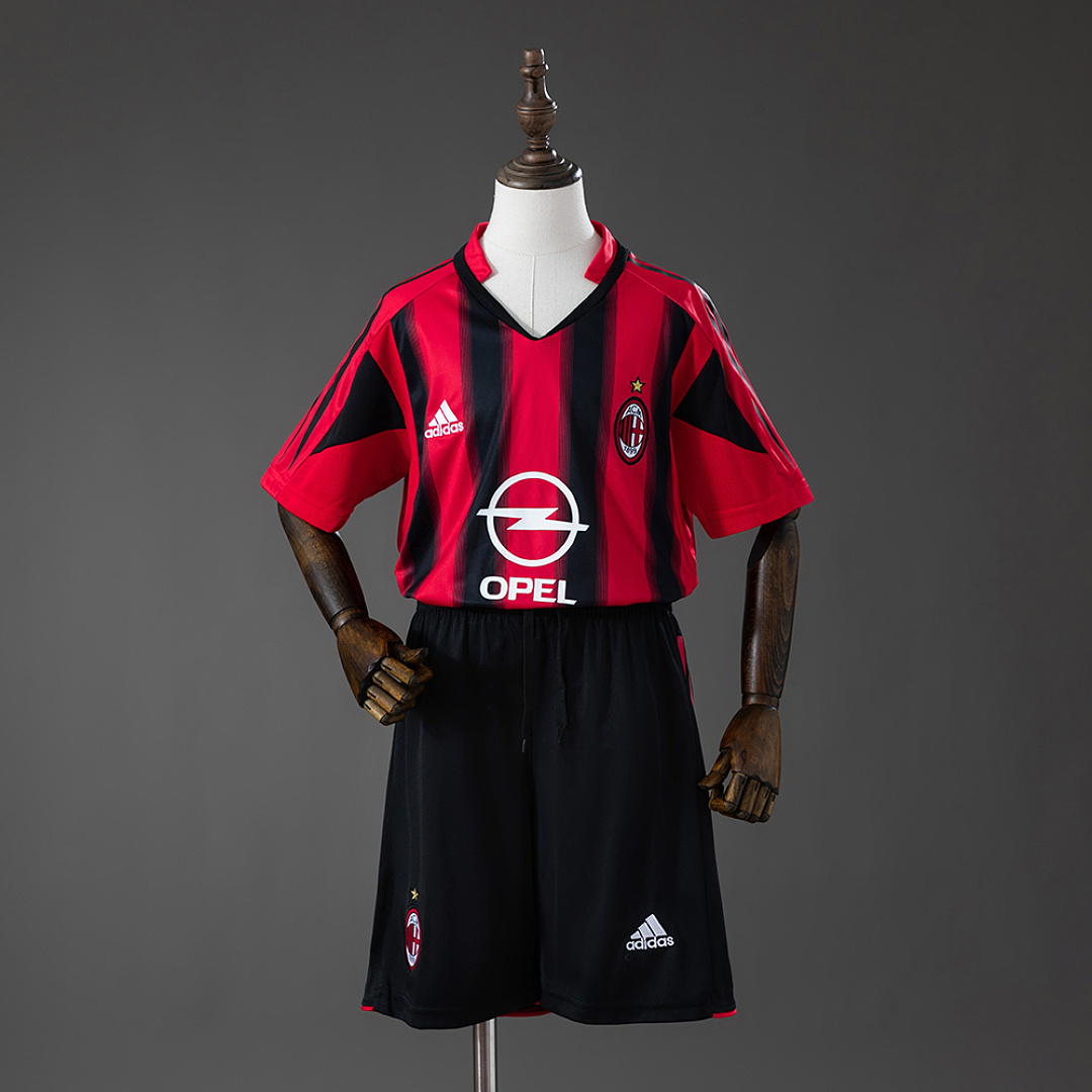 AC Milan 04/05 Home Retro Kids Kit Jersey Size 16-28 3