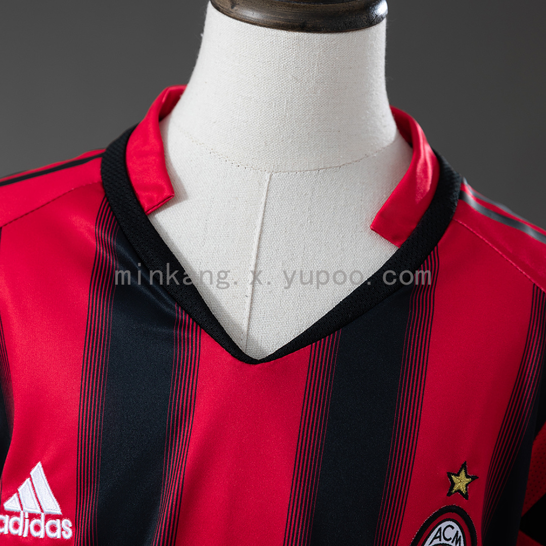 AC Milan 04/05 Home Retro Kids Kit Jersey Size 16-28 10