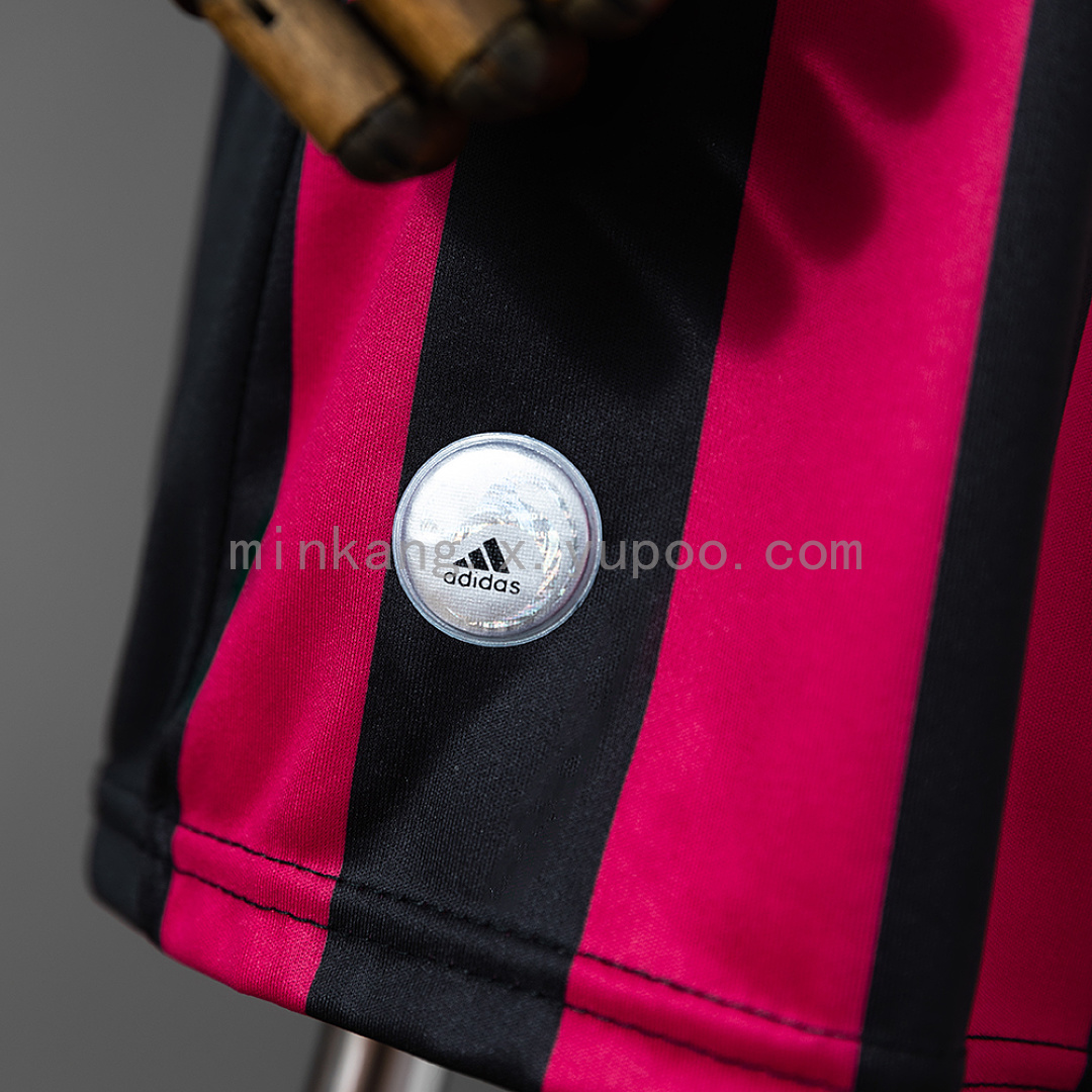 AC Milan 09/10 Home Retro Kids Kit Jersey Size 16-28 12