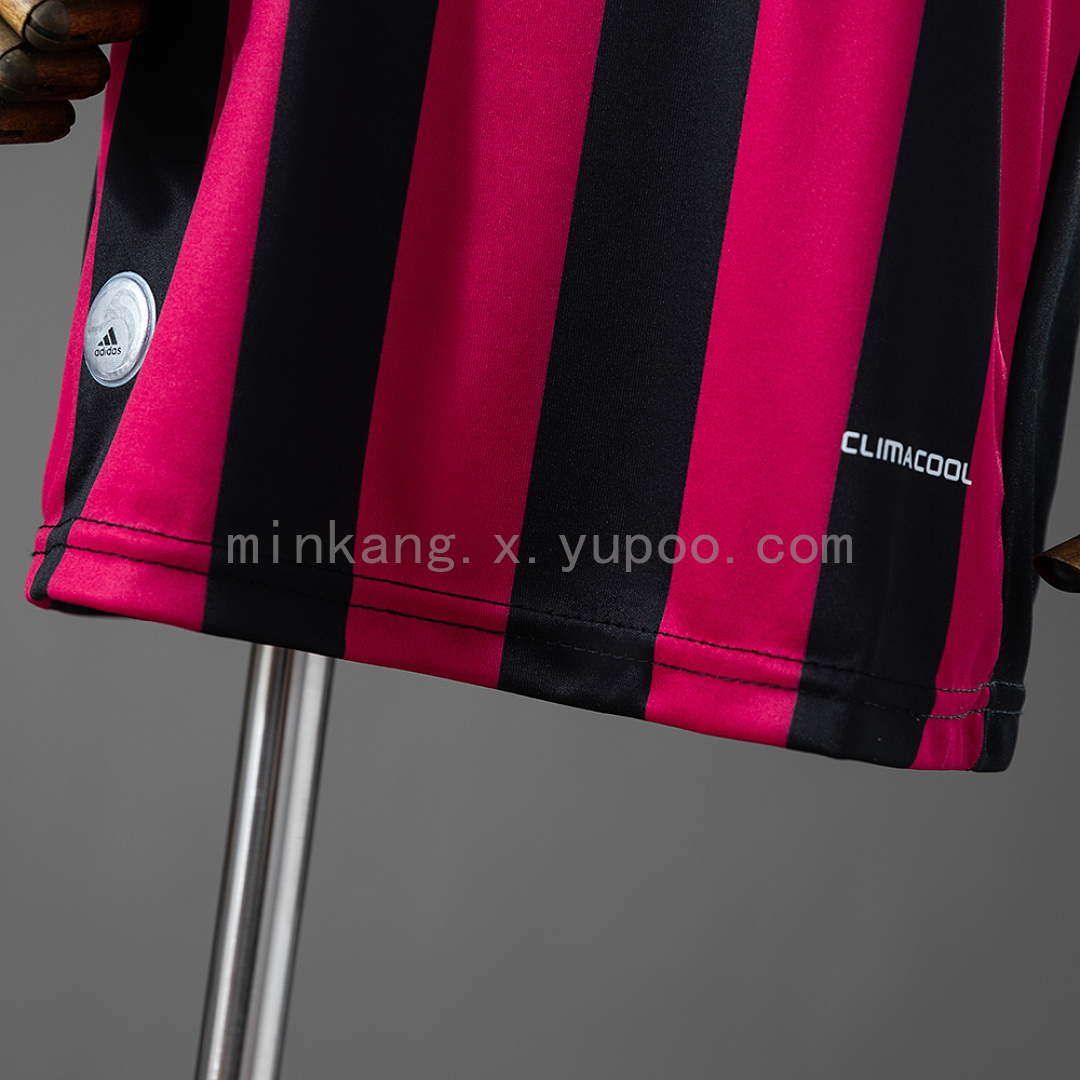 AC Milan 09/10 Home Retro Kids Kit Jersey Size 16-28 14