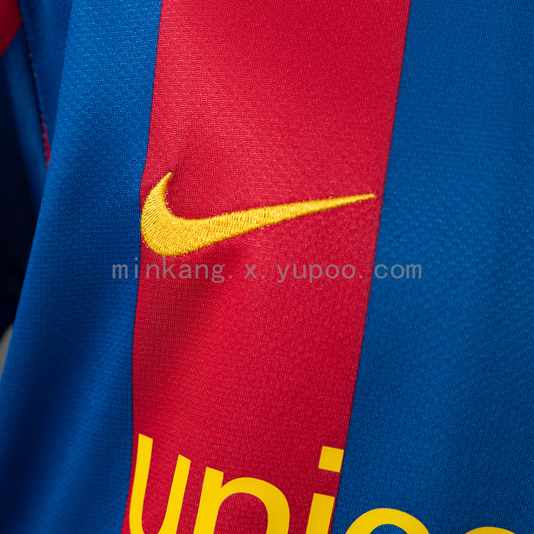 Barcelona 10/11 Home Retro Kids Kit Jersey Size 16-28 7
