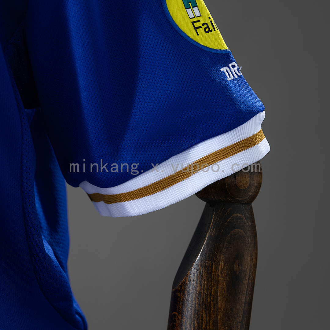 Italy 1996 Home Retro Kids Kit Jersey Size 16-28 6