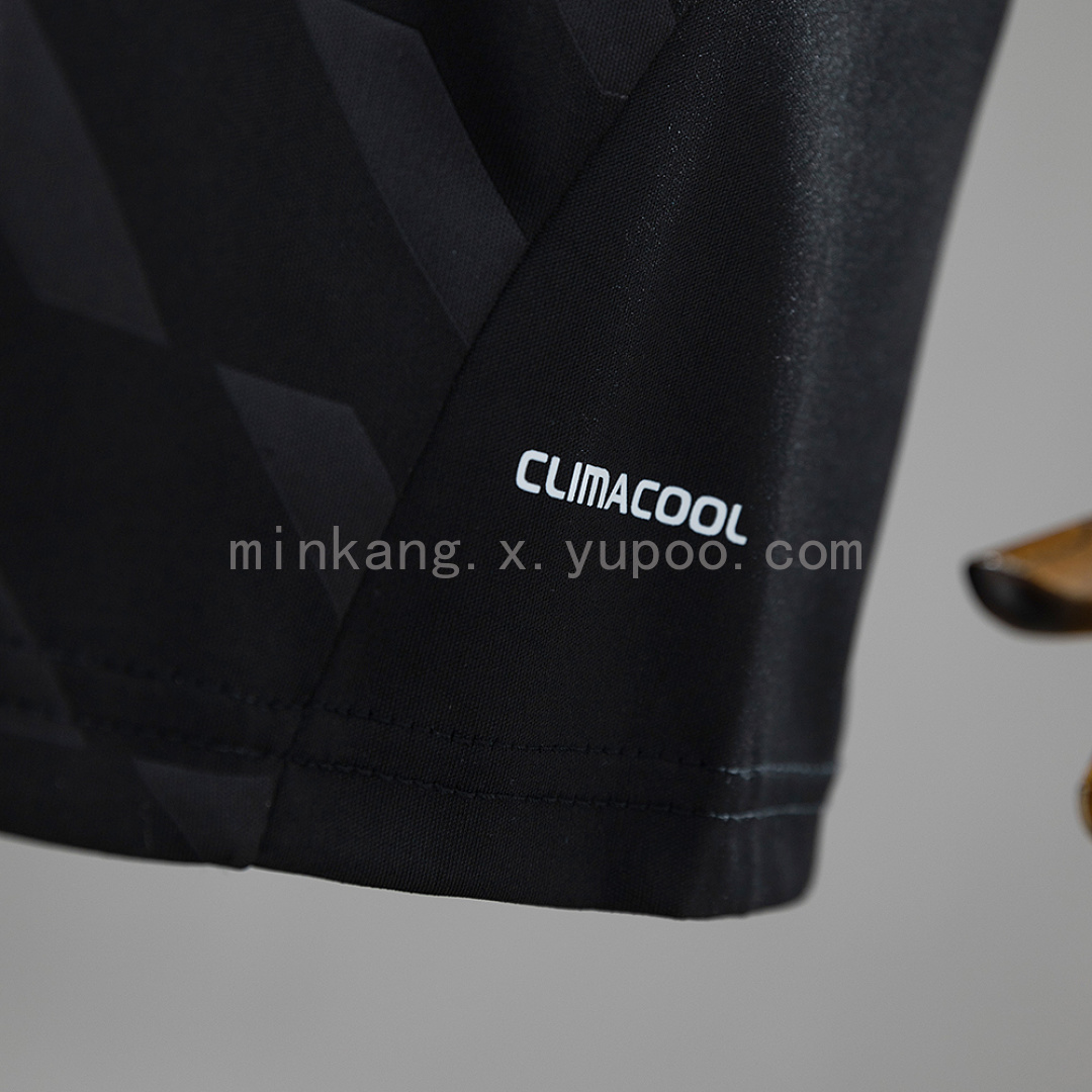 Real Madrid 11/12 Away Retro Kids Kit Jersey Size 16-28 12