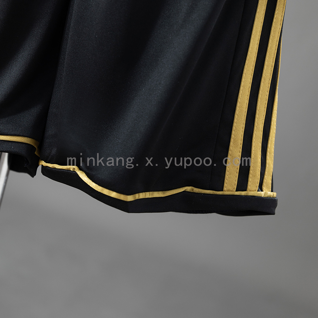 Real Madrid 11/12 Away Retro Kids Kit Jersey Size 16-28 4