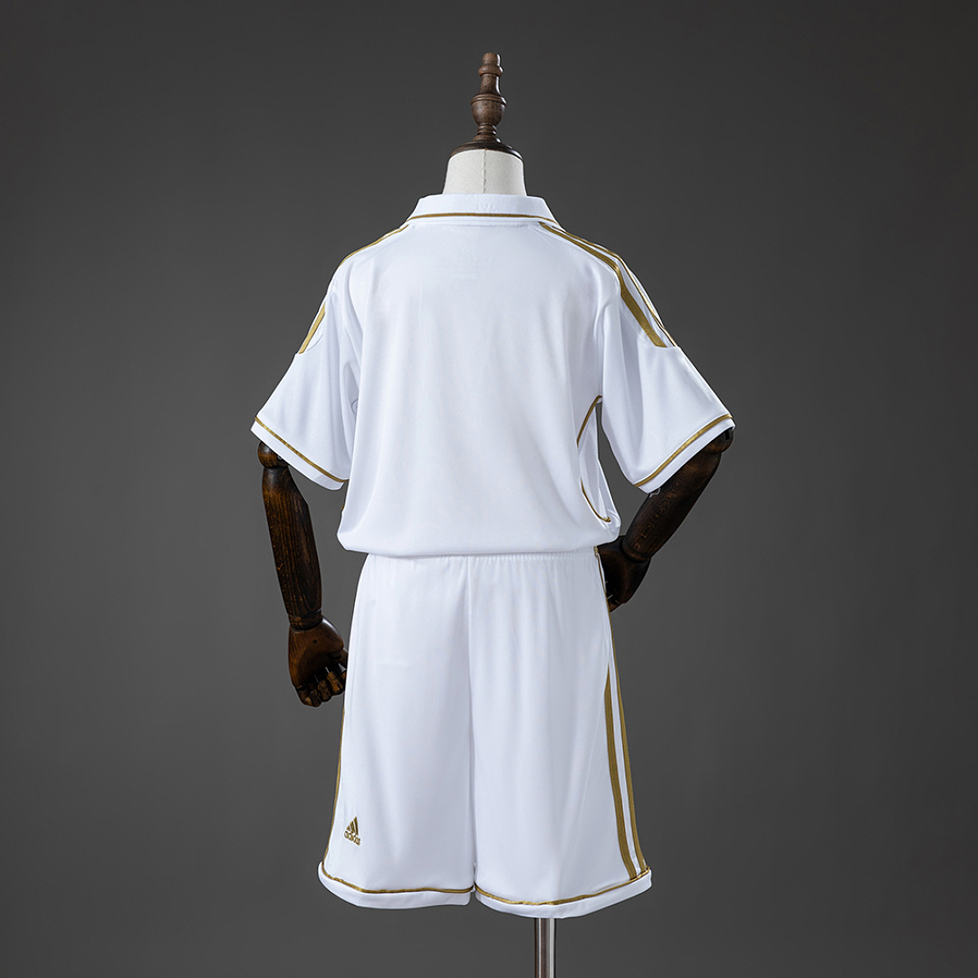 Real Madrid 11/12 Home Retro Kids Kit Jersey Size 16-28 2