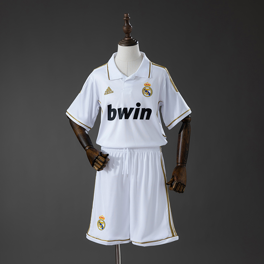 Real Madrid 11/12 Home Retro Kids Kit Jersey Size 16-28 3