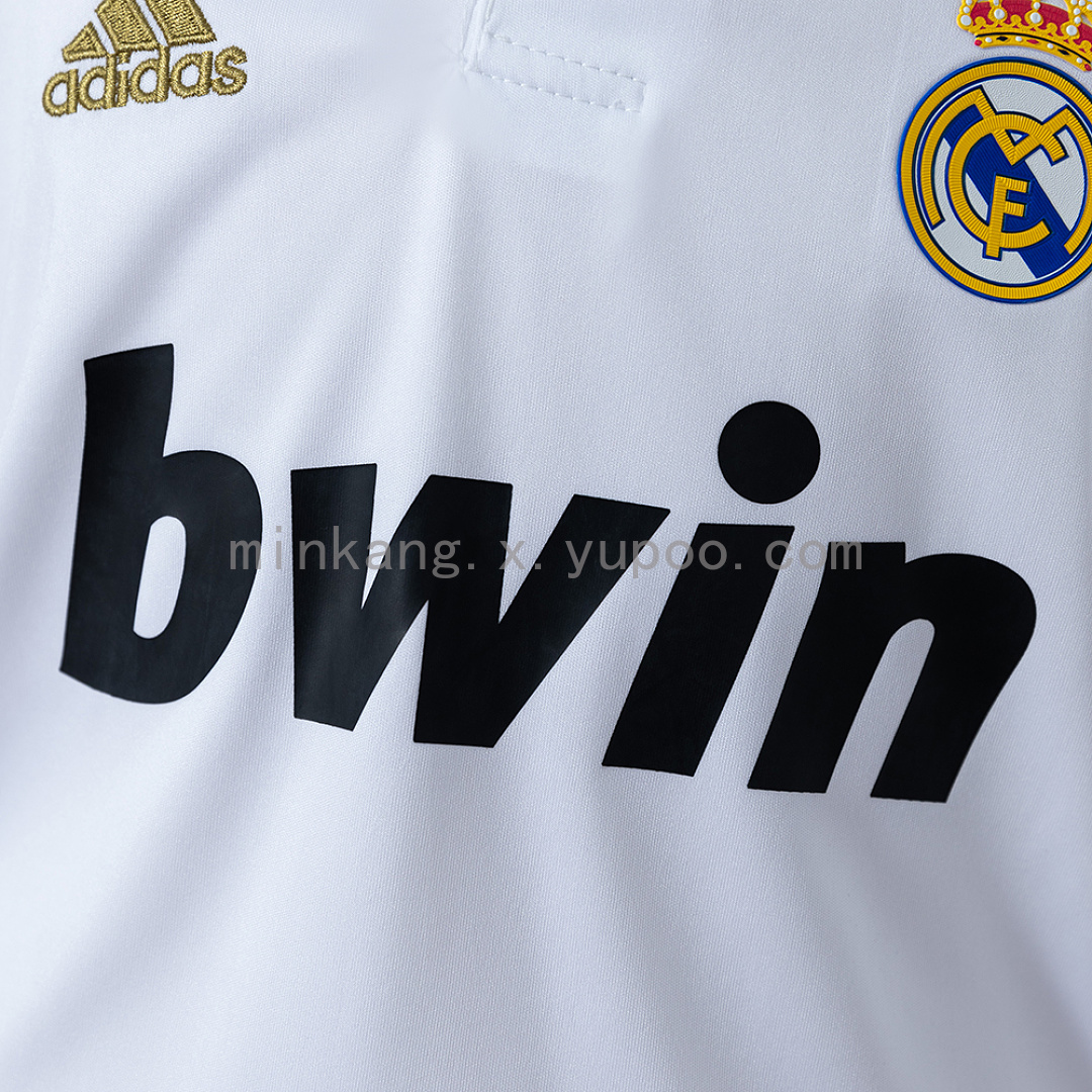 Real Madrid 11/12 Home Retro Kids Kit Jersey Size 16-28 9