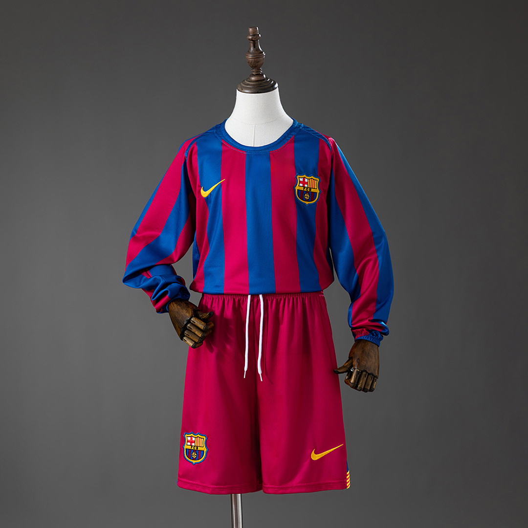 Barcelona 05/06 Home (League Edition) Retro Long Sleeve Kids Kit Jersey SIZE 16-28 3