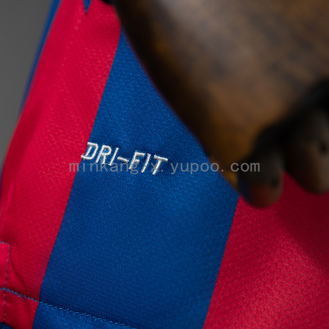 Barcelona 10/11 Home Retro Long Sleeve Kids Kit Jersey SIZE 16-28 12