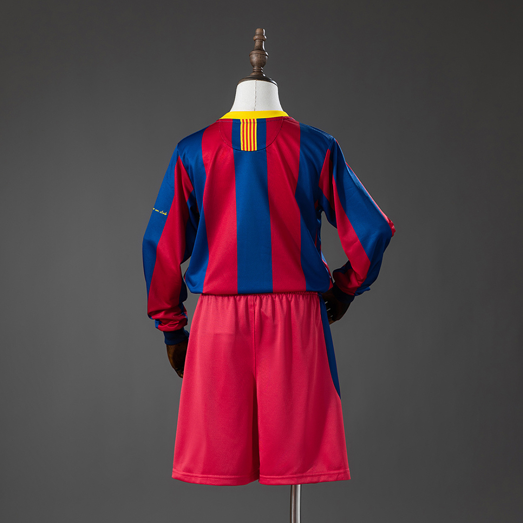 Barcelona 10/11 Home Retro Long Sleeve Kids Kit Jersey SIZE 16-28 3
