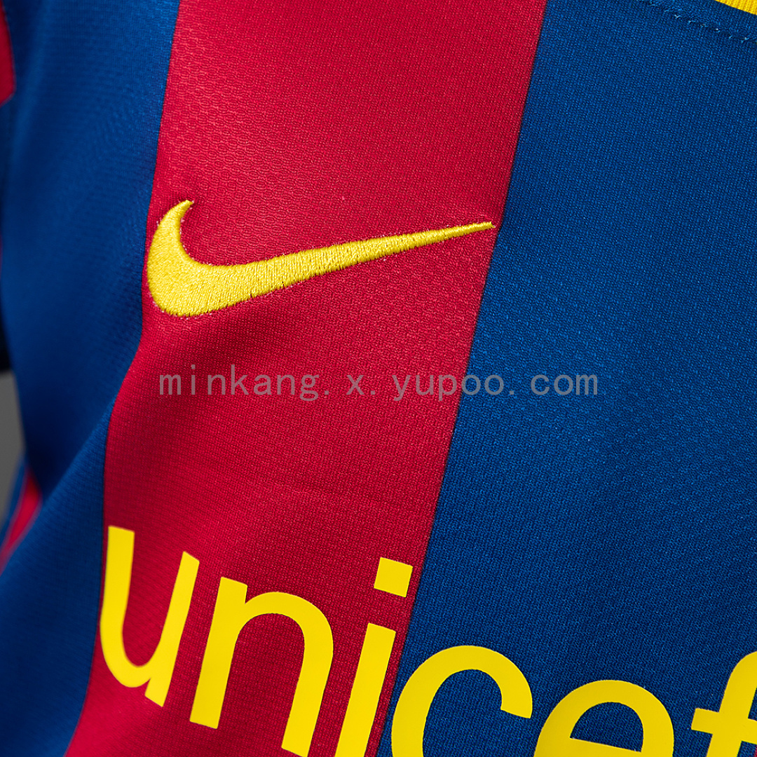 Barcelona 10/11 Home Retro Long Sleeve Kids Kit Jersey SIZE 16-28 7