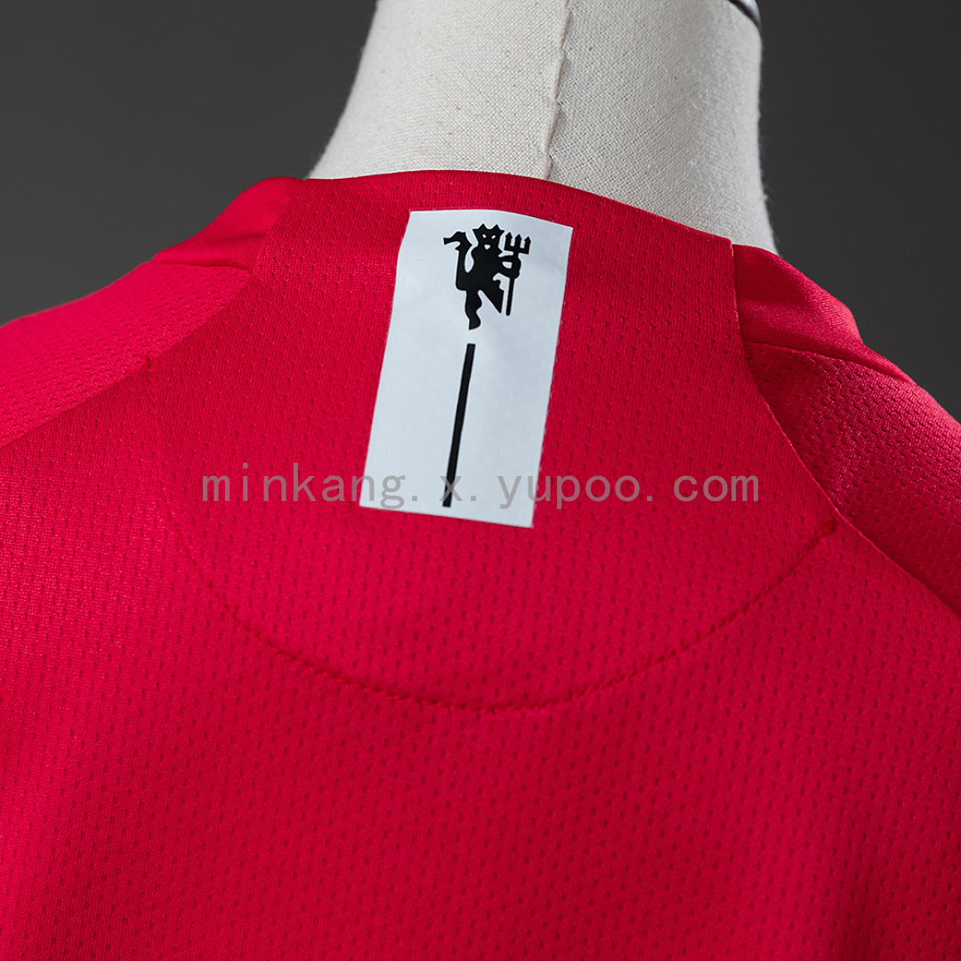 M-U 07/08 Home Retro Long Sleeve Kids Kit Jersey SIZE 16-28 4