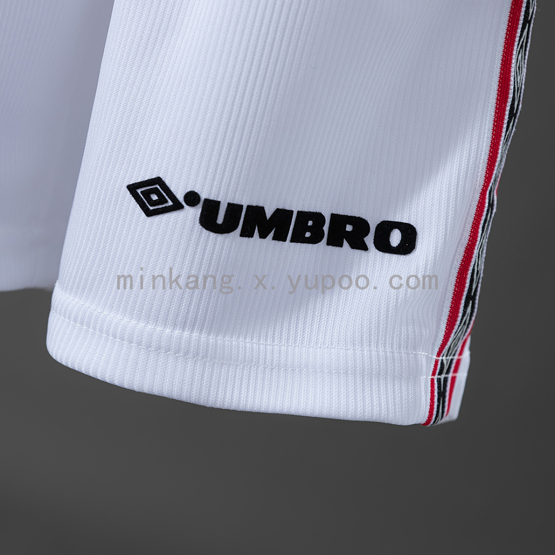 M-U 98/99 Home Retro Long Sleeve Kids Kit Jersey SIZE 16-28 4
