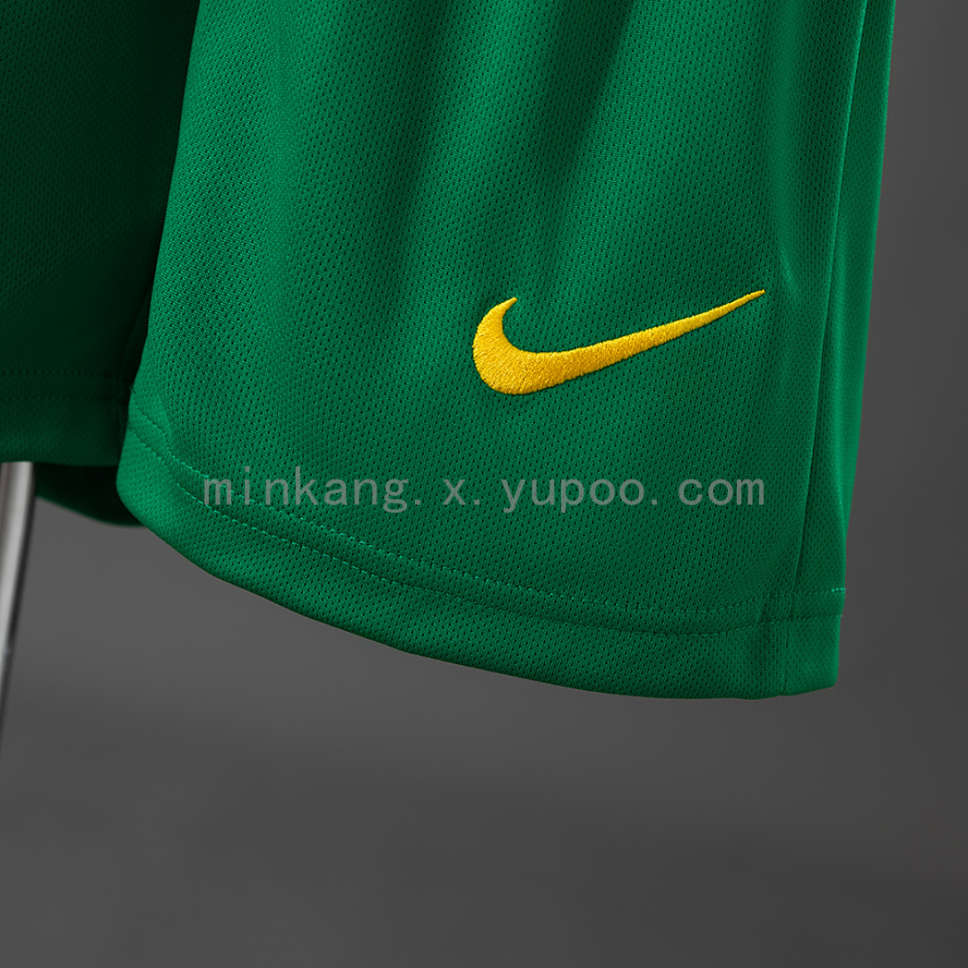 Portugal 2004 Home Retro Long Sleeve Kids Kit Jersey SIZE 16-28 4