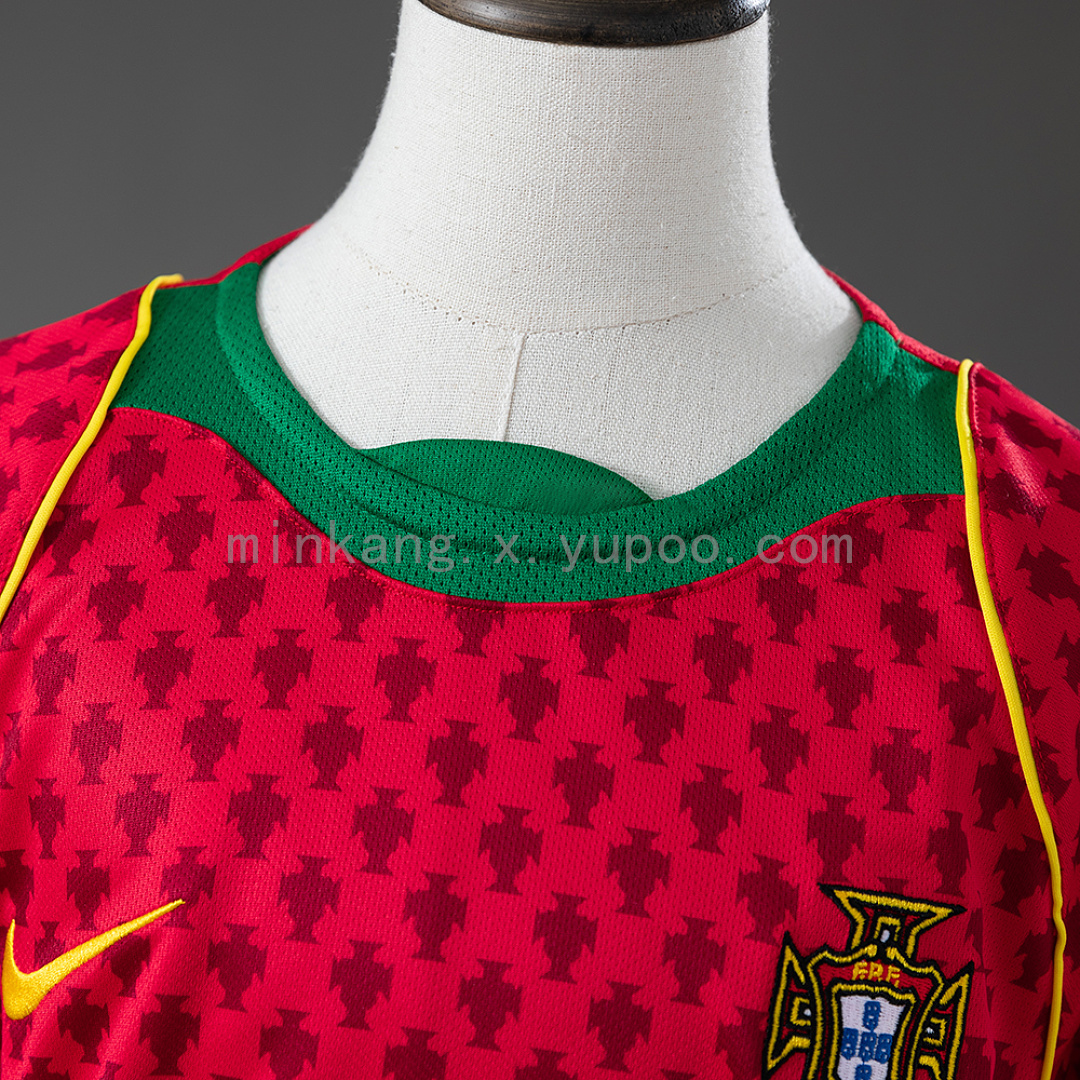 Portugal 2004 Home Retro Long Sleeve Kids Kit Jersey SIZE 16-28 9