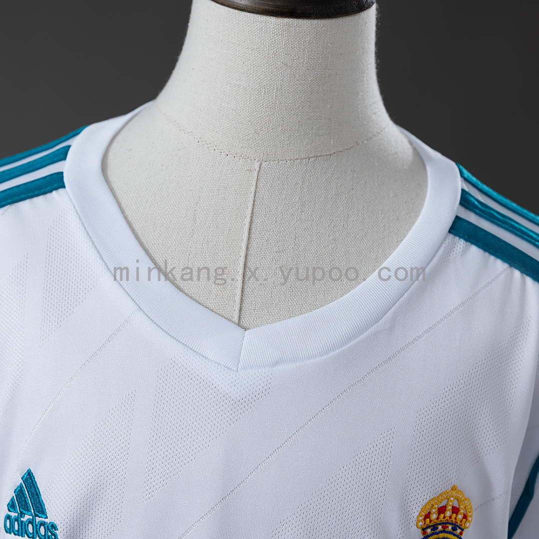 Real Madrid 17/18 Home Retro Long Sleeve Kids Kit Jersey Size 16-28 10