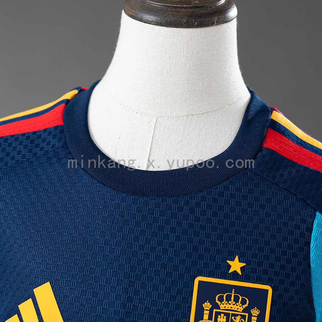 Spain 2026 Player Version Training Kids Kit Jersey - Royal Blue Size 16-28 8