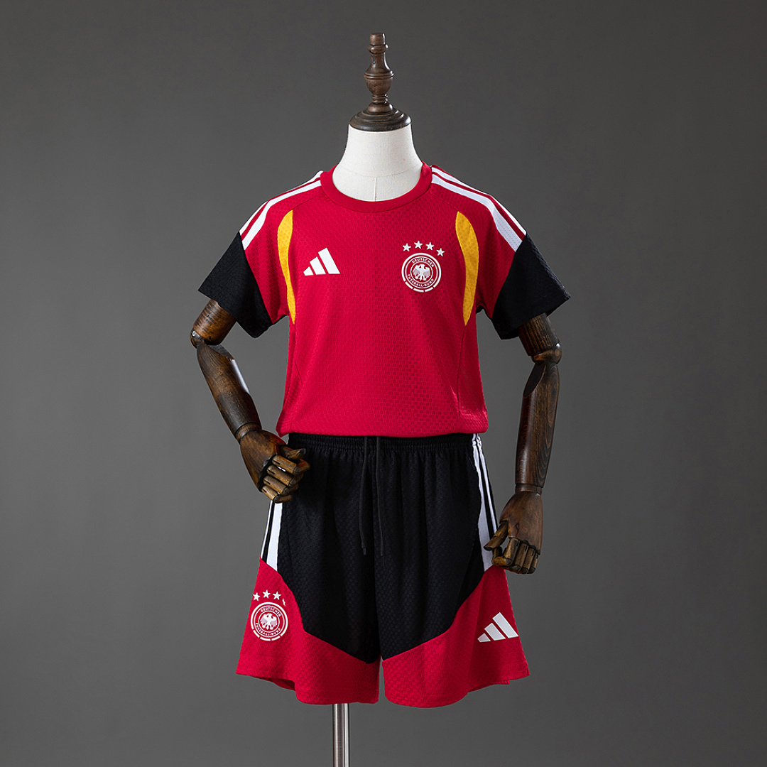 Germany 2026 Player Version Training Kids Kit Jersey - Red Size 16-28 2