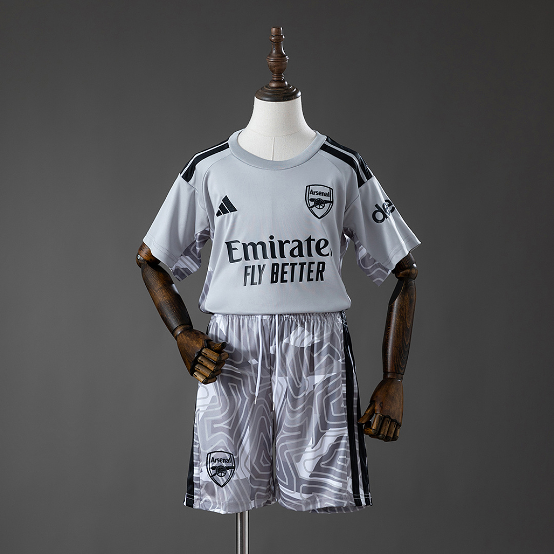 Arsenal 26/27 Goalkeeper Kids Kit Jersey Size:16-28