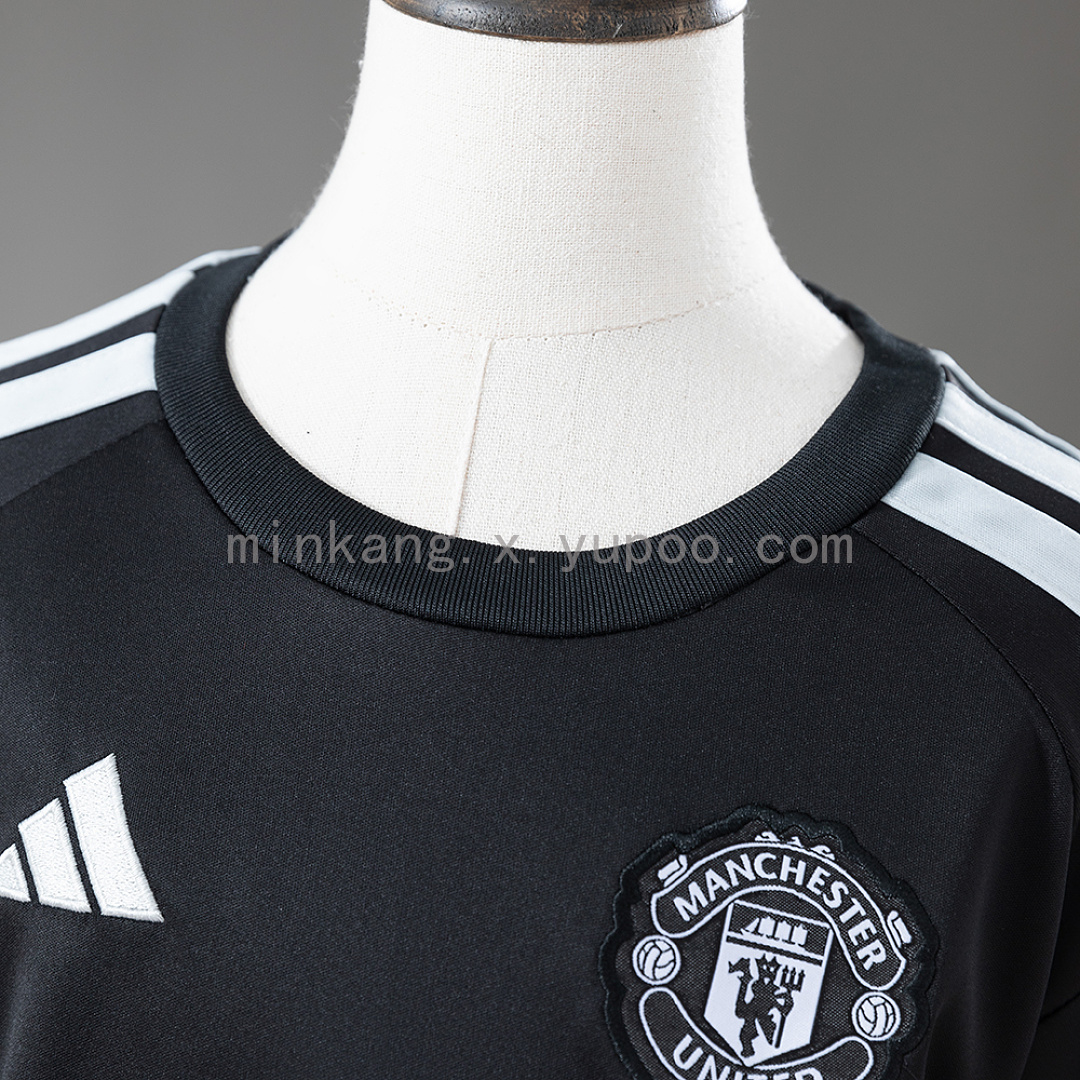 M-U 26/27 Goalkeeper Kids Kit Jersey Size：16-28 9