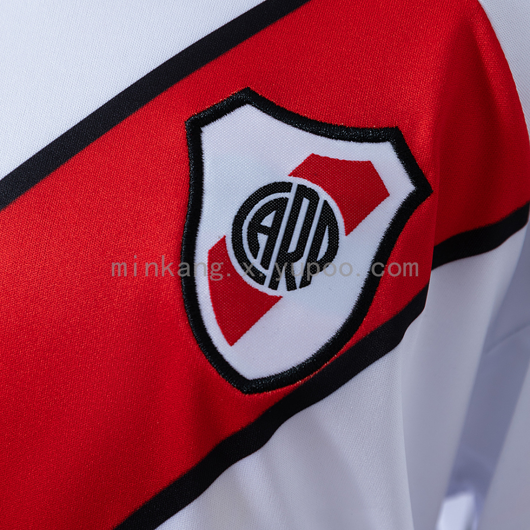 River Plate 26/27 Home Kids Kit Jersey Size：16-28 7