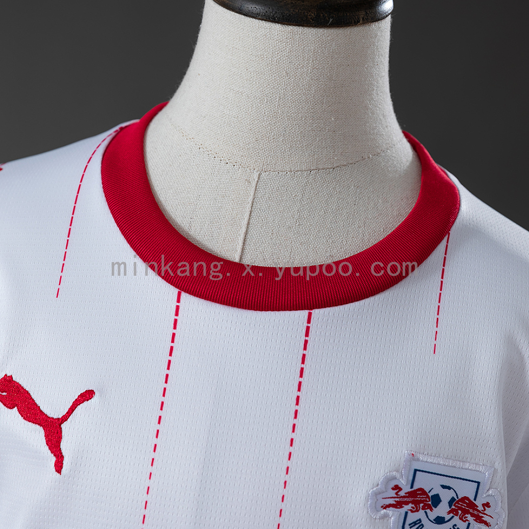 RB Leipzig 26/27 Home Kids Kit Jersey Size 16-28 9