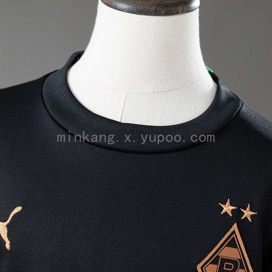 Borussia Monchengladbach 26/27 Away Kids Kit Jersey Size 16-28 9