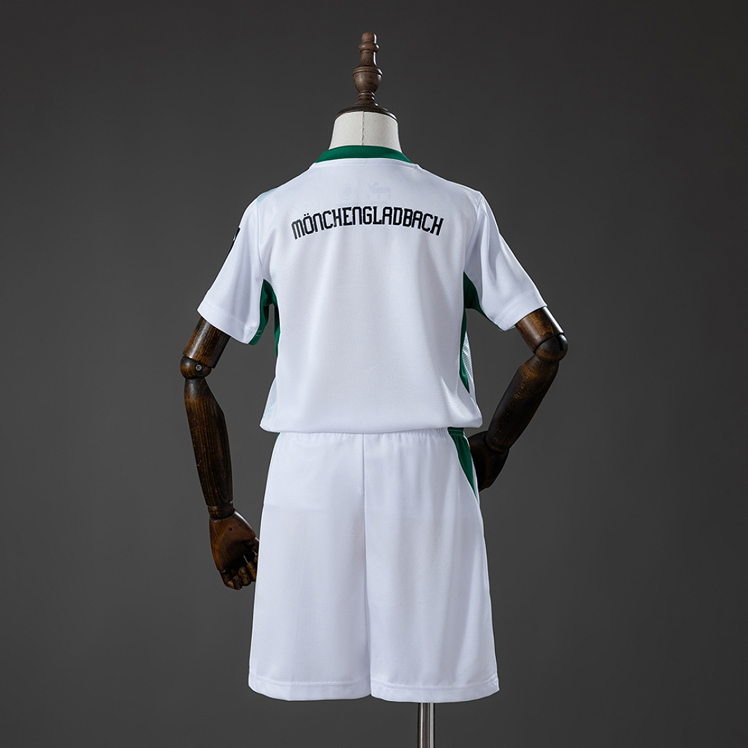Borussia Monchengladbach 26/27 Home Kids Kit Jersey Size 16-28 2