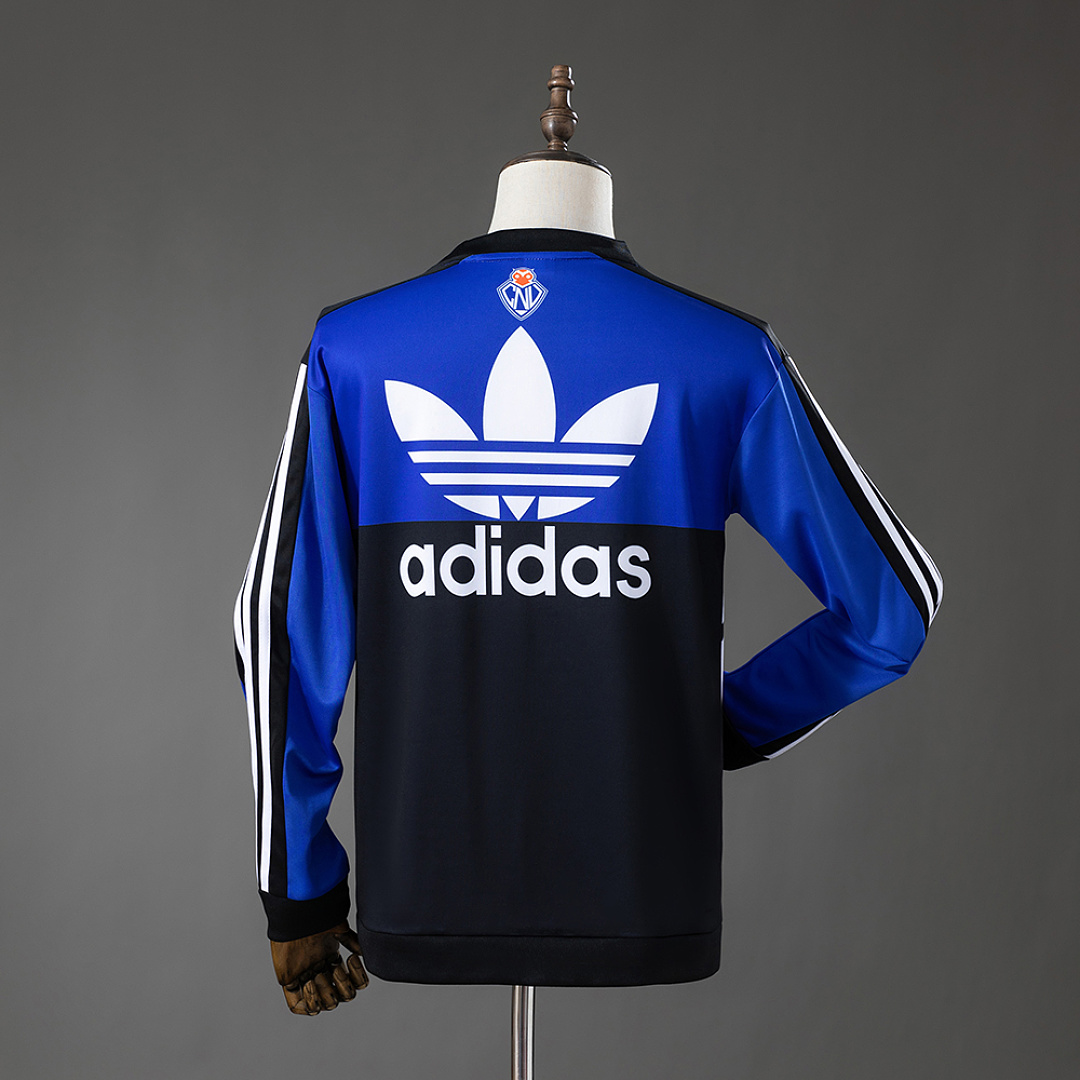 Universidad de Chile Classic Long Sleeve Graphic Sweatshirt - Blue S-XXL 3