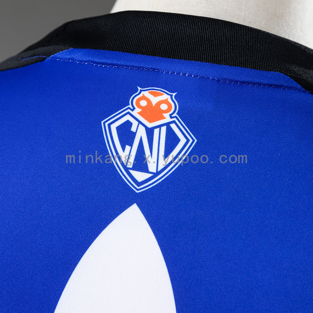 Universidad de Chile Classic Long Sleeve Graphic Sweatshirt - Blue S-XXL 7