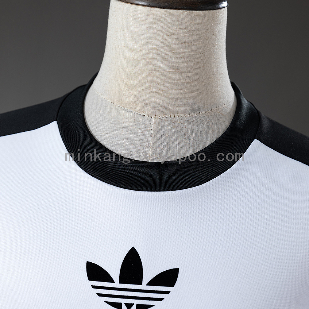 Colo Colo Classic Long Sleeve Graphic Sweatshirt S-XXL 6