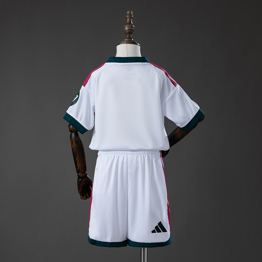Real Madrid 26/27 Home Kids Kit Jersey Size 16-28 2
