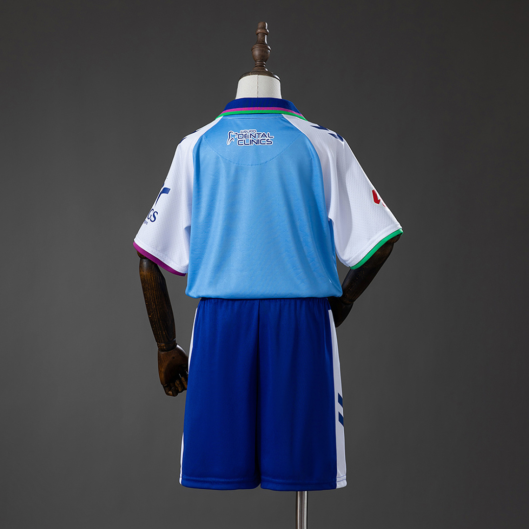 Malaga 26/27 Home Kids Kit Jersey Size 16-28 3