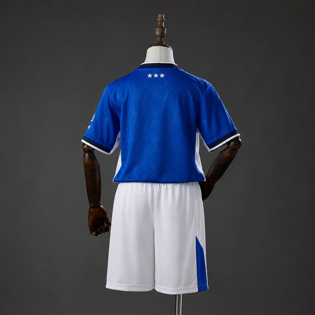 Ipswich Town 26/27 Home Kids kit Jersey Size 16-28 3