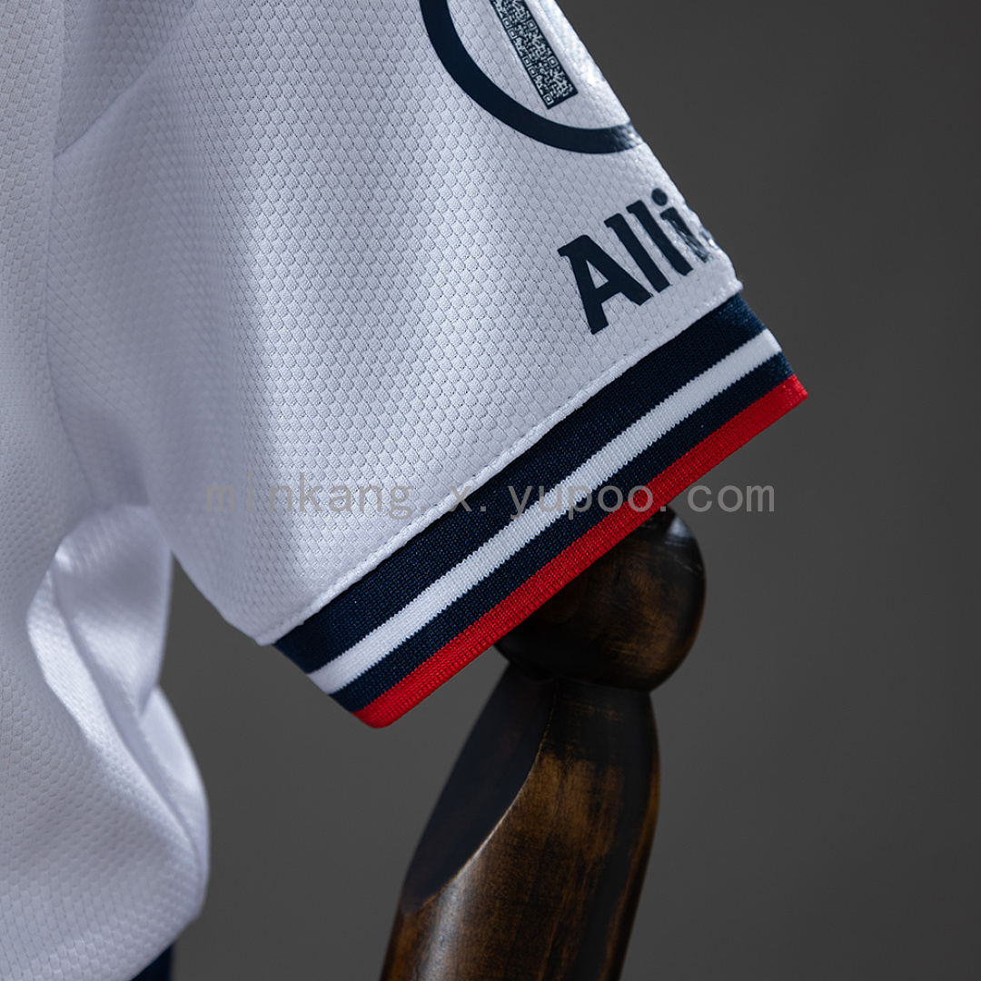 Bayern Munich 26/27 Away Kids Kit Jersey Size：16-28 6