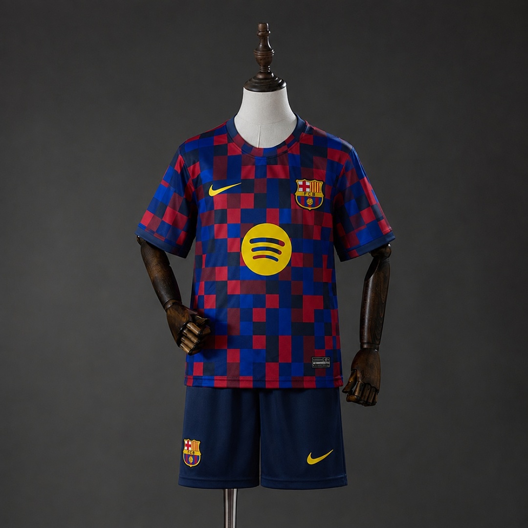 Barcelona 26/27 Pre Match Kids kit Size 16-28 3
