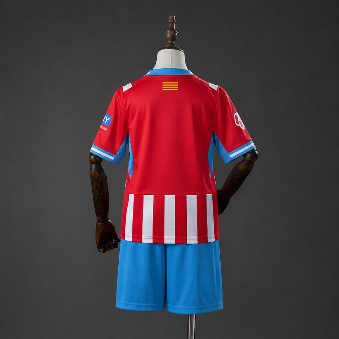 Girona 26/27 Home Kids kit Size 16-28 2